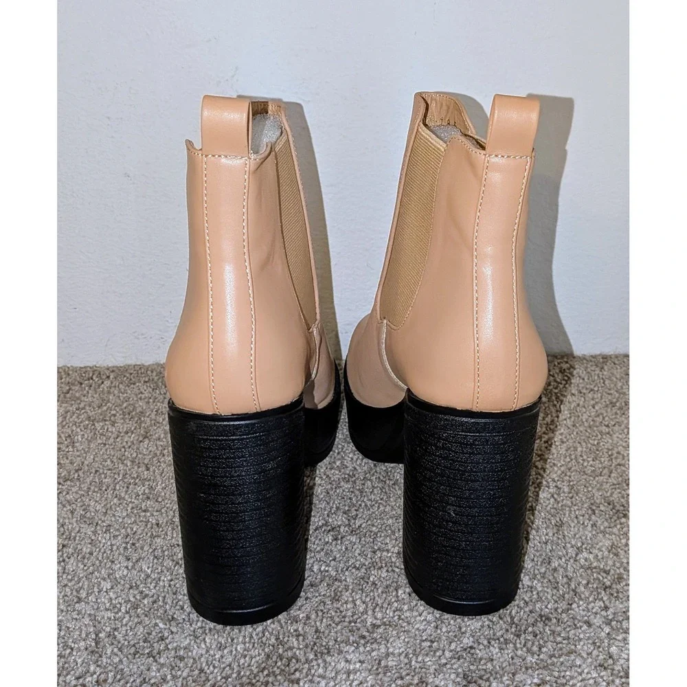 Platform Chelsea Boots Block Heel Ankle Booties Pull On Size 8.5 Tan/Black‎ New